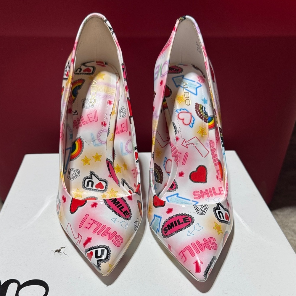 Women's White Graphic Pointed-Toe Pumps - Playful Pink Accents- Stessy